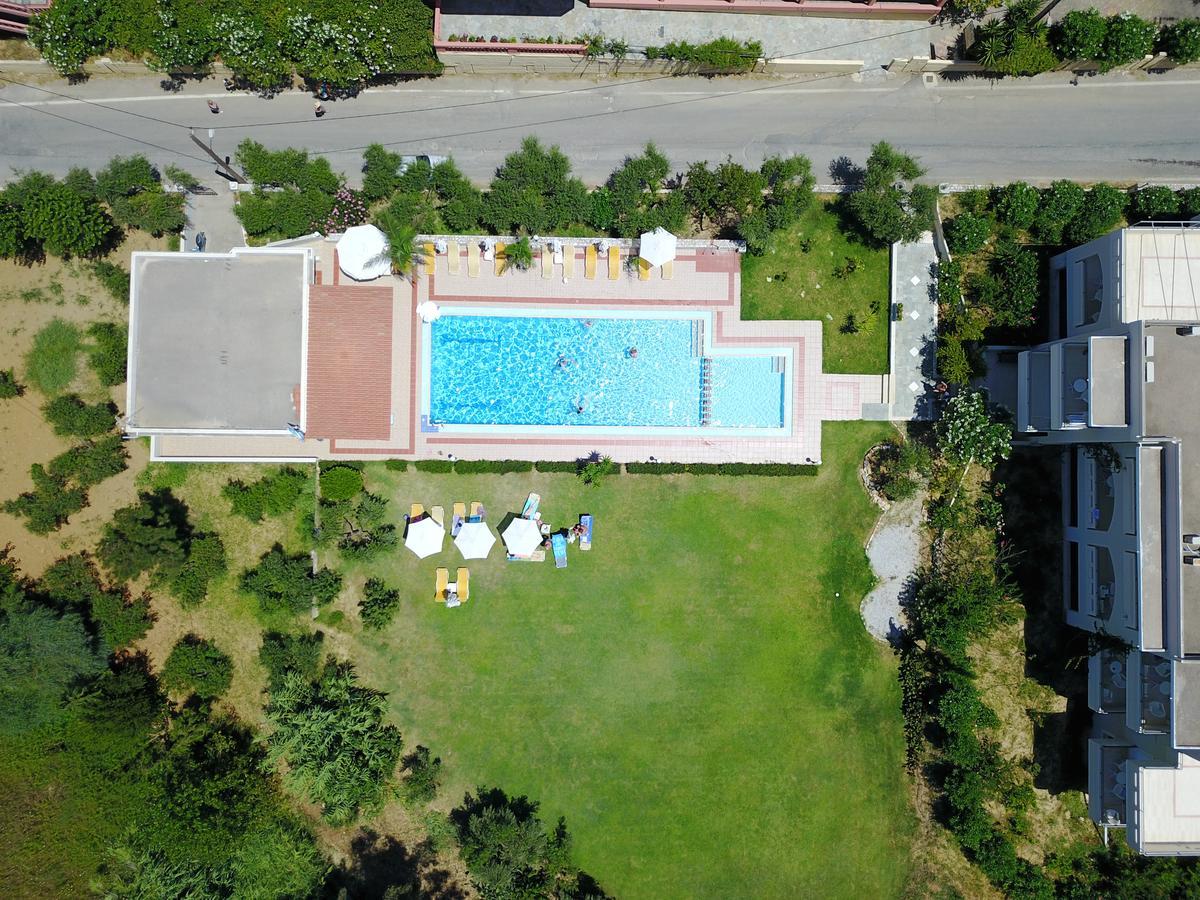 Merabello Apartments Agia Marina Екстериор снимка