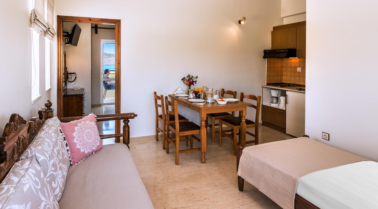 Merabello Apartments Agia Marina Екстериор снимка